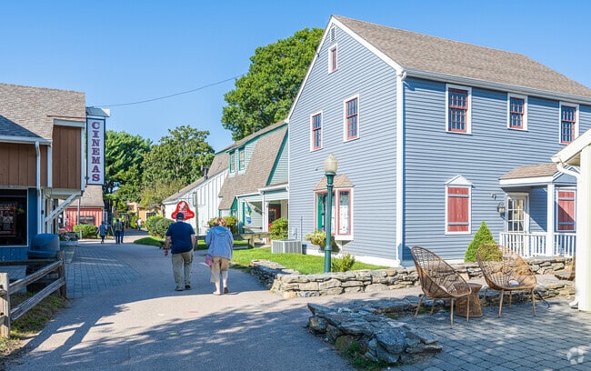 Old Mystic offers plenty of locations for window shopping throughout the year.