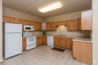 1501 Belsly Blvd, Moorhead, MN 56560