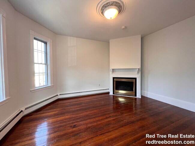 401 E 7th St unit 3, Boston, MA 02127 - photo 5