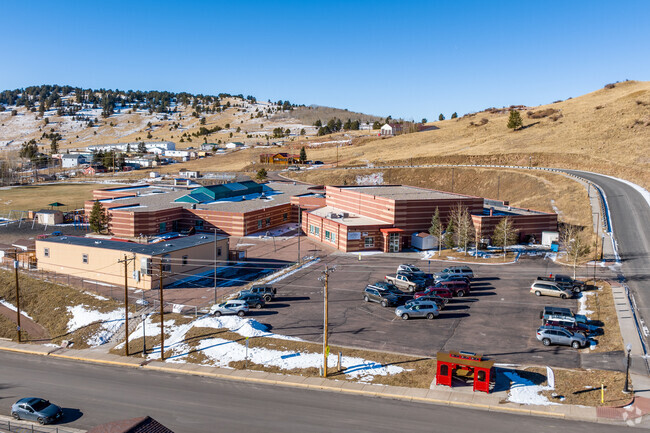 Cresson Elementary School in Cripple Creek-Victor has a student-teacher ratio of 13 to 1.