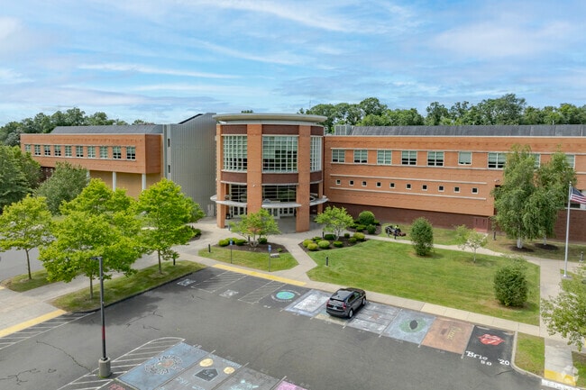 Oxford High School is located at 61 Quaker Farms Road in Oxford, CT.