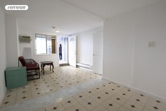 32-20 30th St, Queens, NY 11106