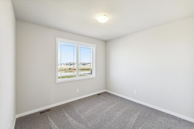 0 Cres Ct unit 36500077, Grimes, IA 50111 - photo 4