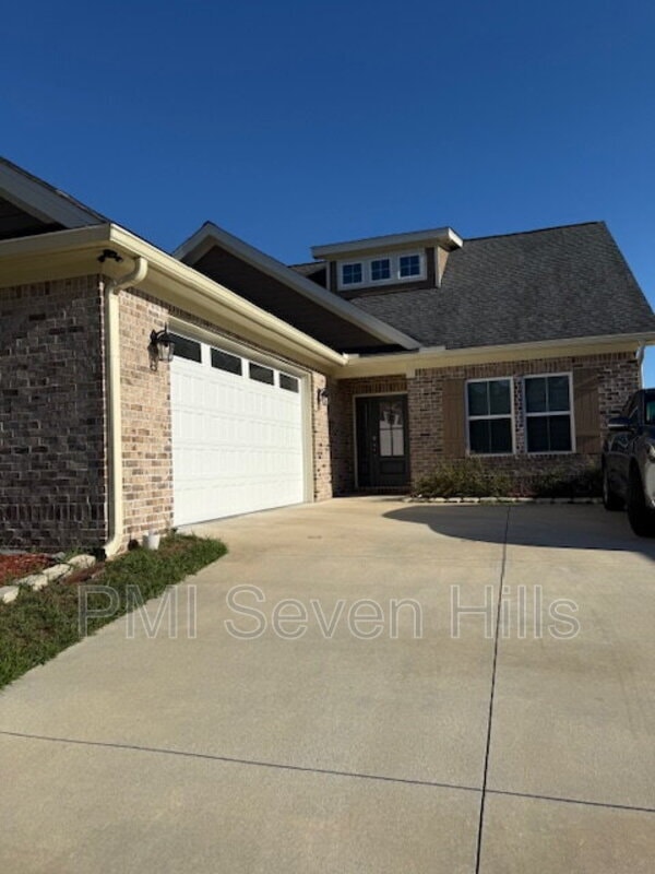 3948 Ella Dr, Tallahassee, FL 32303