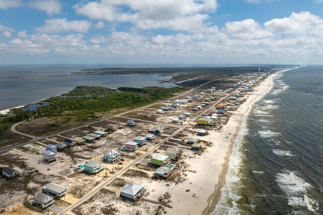 Fort Morgan offers a private, small-town feel on a peninsula in Alabama's Gulf Coast.
