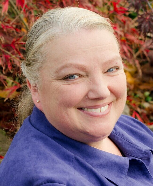 Tracy Balogh