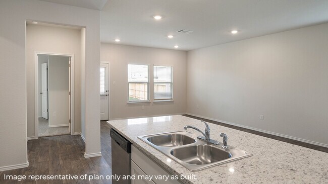 5027 Foot Wedge, San Antonio, TX 78261 - photo 6