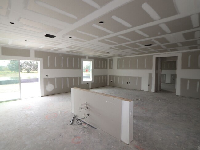 8467 Fox Den Cove, Lakeland, FL 33810 - photo 4