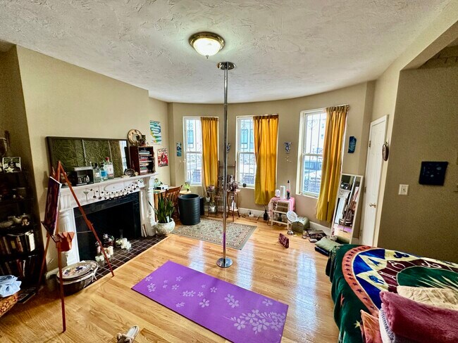 17 Highgate St unit 3, Allston, MA 02134 - photo 2