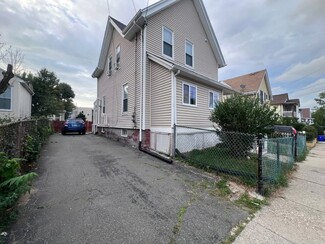 16 Hazelwood St Unit 1, Malden, MA 02148