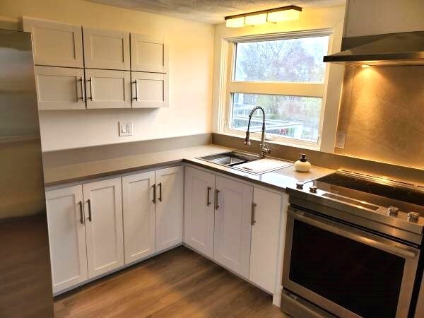 Newly renovated high end appliances