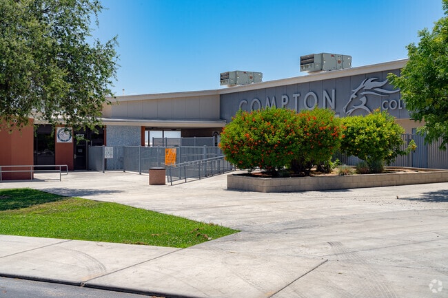 The entrance to  Compton Jr High School is located near the East end of campus.