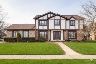 2147 Olde Sawmill Blvd, Dublin, OH 43016