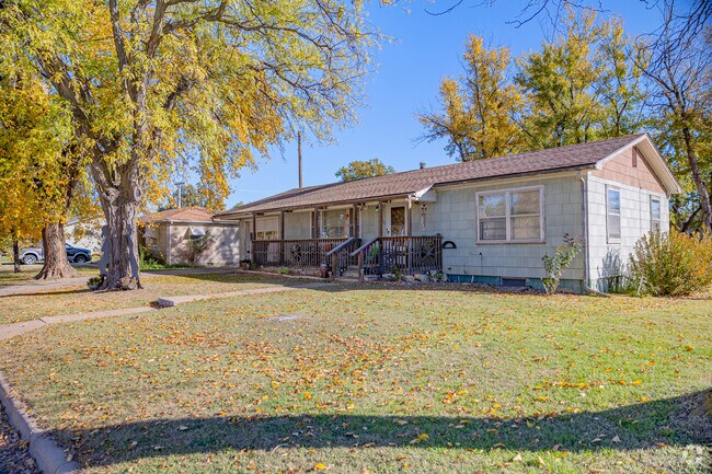 Ellsworth homes date back to the early 1900s.