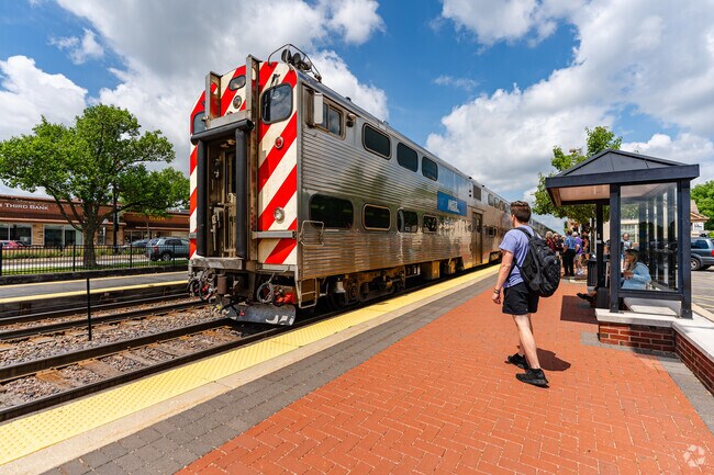 The Mount Prospect Metra station is located in the downtown area, just east of Hatlen Heights.