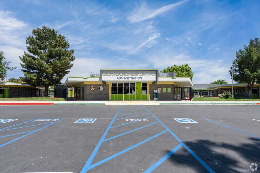 Cedarcreek Elementary School serves students in Canyon Country.