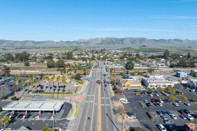 Tefft street in Nipomo has many major retailers.