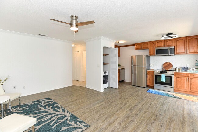 436 Auburn Dr unit 203, Daytona Beach, FL 32118 - photo 5