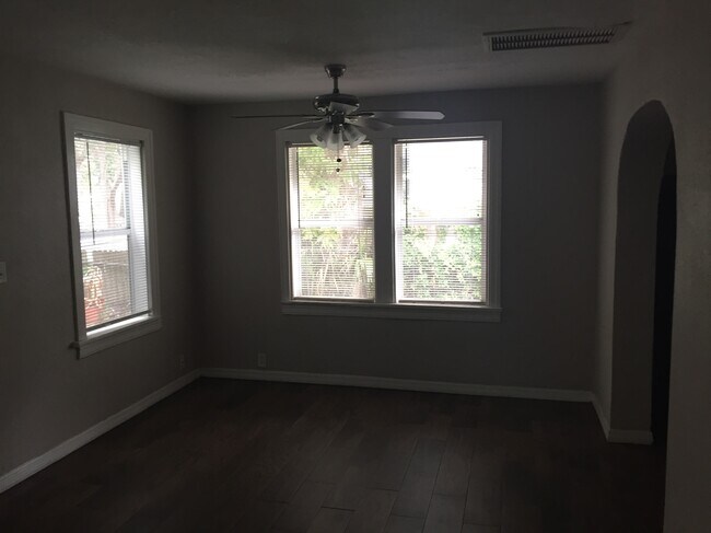 873 10th Ave S, Saint Petersburg, FL 33701 - photo 5