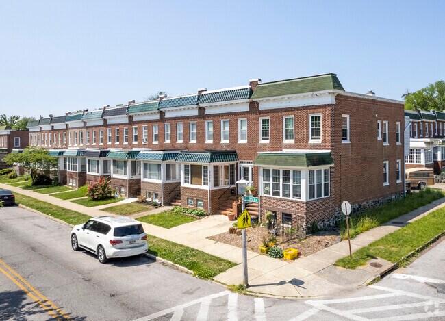 Daylight rowhomes are a poplar home choice in Waverly.