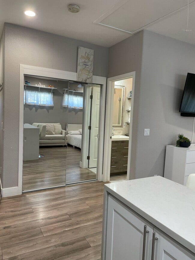 3571 Pleasant Echo Dr, San Jose, CA 95148