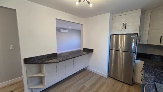 8023 W Churchill Ave unit 1, Niles, IL 60714 - photo 4