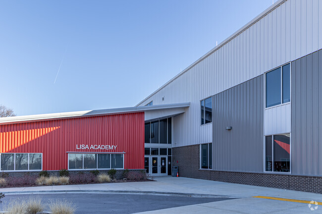LISA Academy Rogers - Bentonville Elementary School has a student-teacher ratio of 9 to 1.