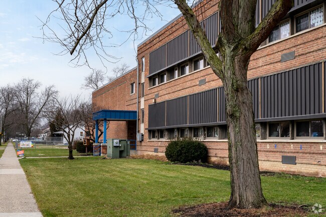 Beacon Elementary School features a 21:1 student to teacher ratio.