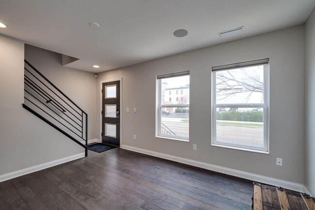 24 S Patterson Blvd, Dayton, OH 45402 - photo 5