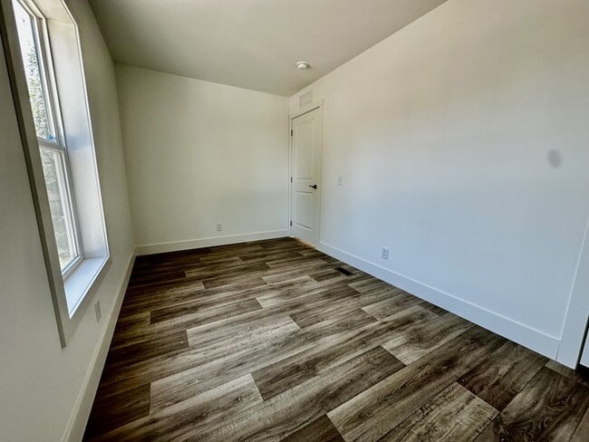 29 Hartland St N, Billings, MT 59105 - photo 5