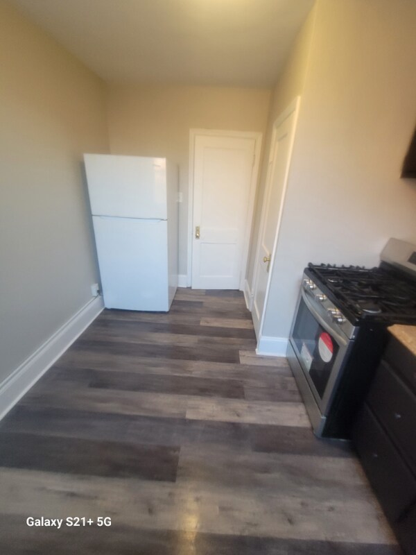 2730 E Preston St unit 2, Baltimore, MD 21213 - photo 4