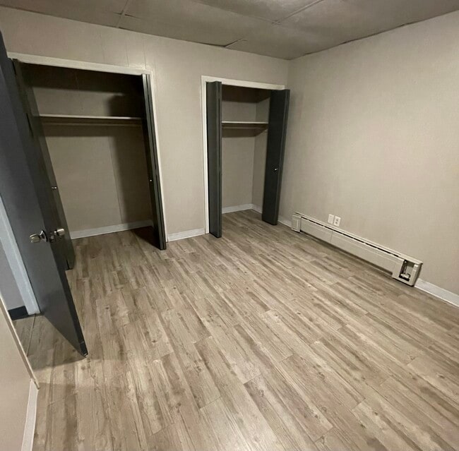 402 1st St unit B, Maddock, ND 58348 - photo 6