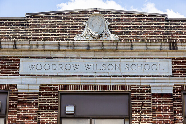 Reading proficiency at the Woodrow Wilson Elementary School is 31%.