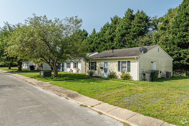 These small ranch homes are quite common throughout the Doverdale neighborhood.