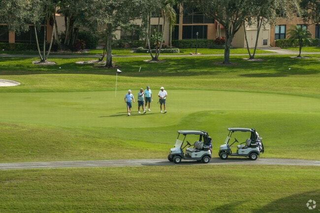 Boca Pointe residents love a great game of golf.