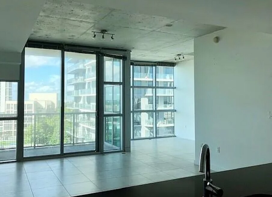 3301 NE 1st Ave unit H1113, Miami, FL 33137 - photo 1