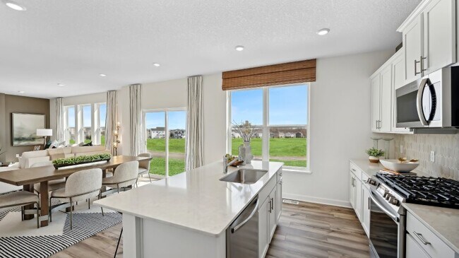 7224 183rd St W, Lakeville, MN 55044 - photo 3