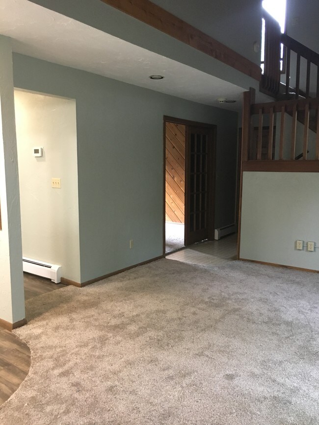 1209 E 4th St unit 1, Duluth, MN 55805 - photo 5