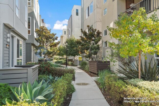 1462 Longitude Dr, Richmond, CA 94804 - photo 2