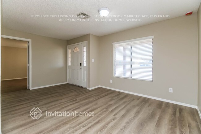 4102 N 85th Dr, Phoenix, AZ 85037 - photo 7