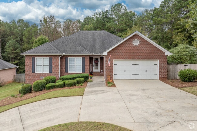 Brick Ranch homes with dual driveways or some of the hidden gems in Skyline.