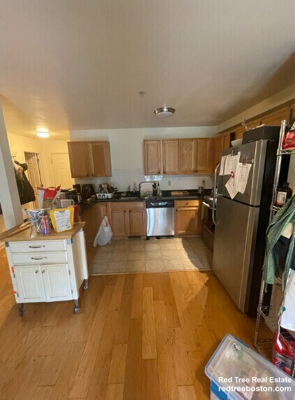 34 Raymond St unit 34A, Allston, MA 02134 - photo 2