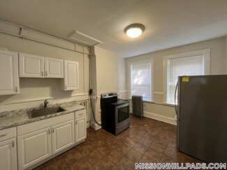 37 Forest St Unit 3, Boston, MA 02119