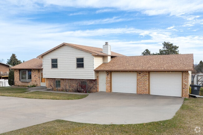Split-level homes in Colonial Pine Hills balance style and functionality.