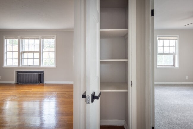 Shaker Lake Apartments & North Moreland Courts, Shaker Heights, OH 44120 - photo 7