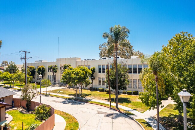 Rogers Middle School offers plenty of educational options for junior high students.