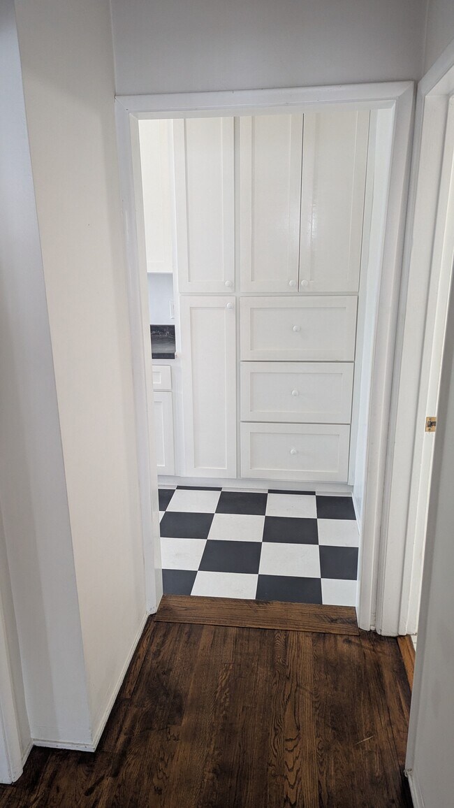 803 1/2 Indiana Ave unit 1, Venice, CA 90291 - photo 4