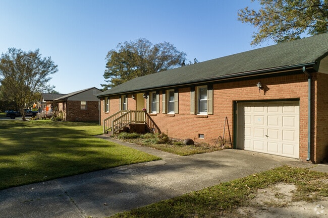 Most homes in Pleasant Grove East feature ranch styles. .