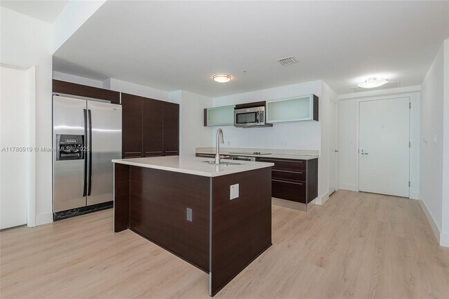 Quantum On the Bay unit 1604, Miami, FL 33132 - photo 4