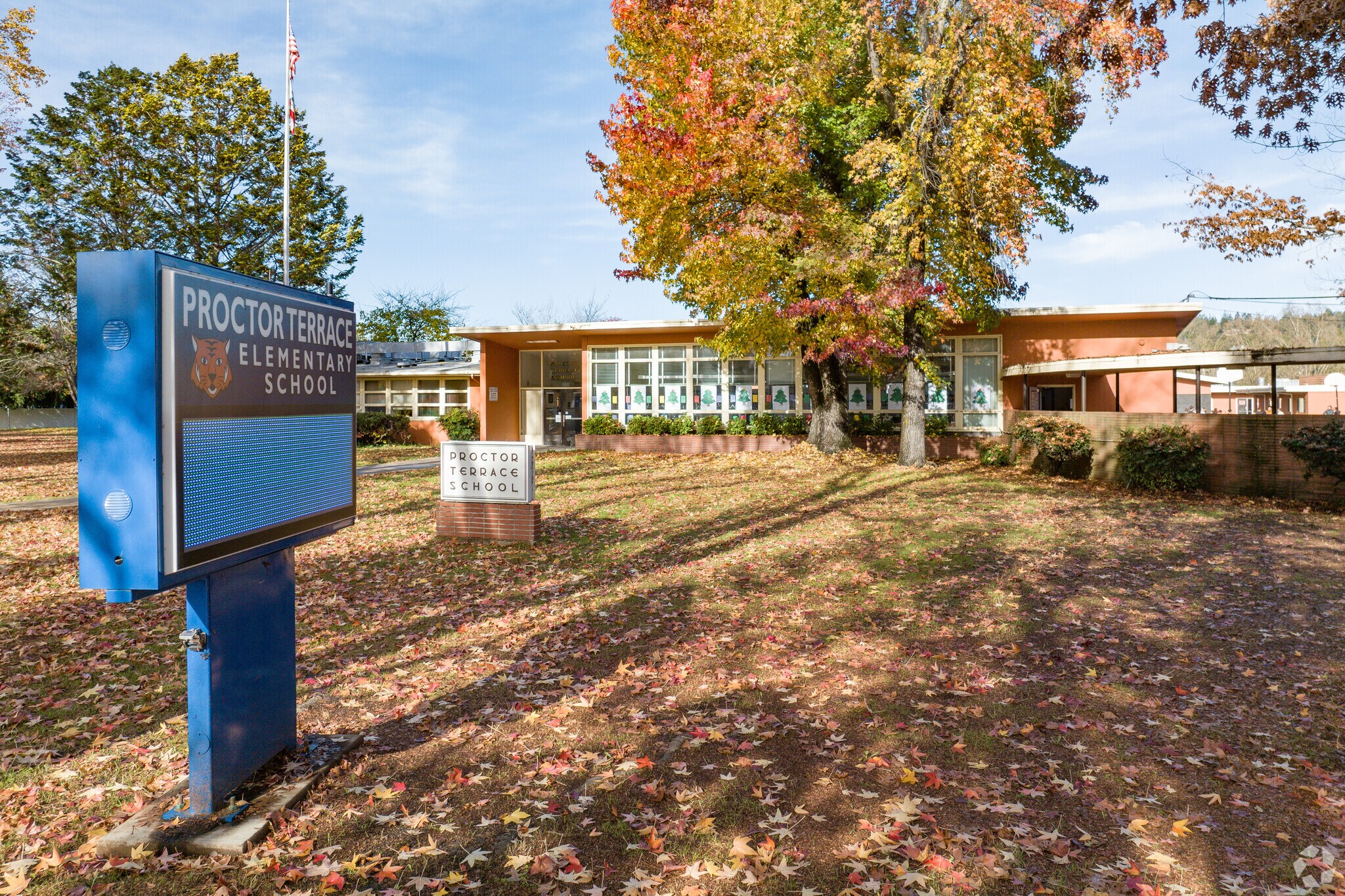 1650 Bryden Ln, Santa Rosa, CA 95404 MLS 324000271